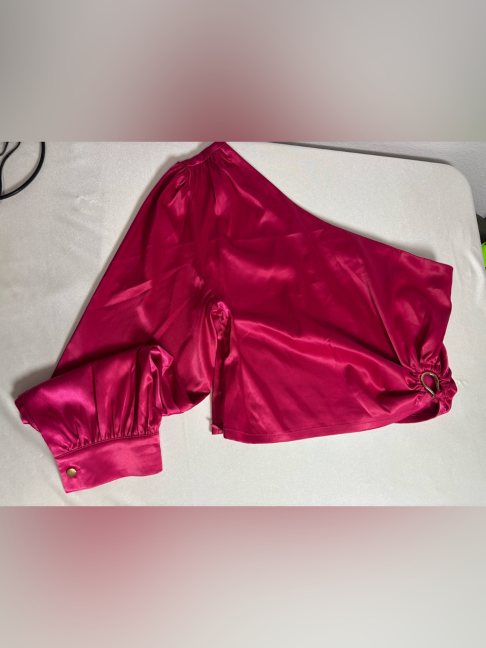 Milk & Honey one shoulder Satin Top Medium